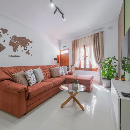Girna - Entire 3br Ground Floor Charming *