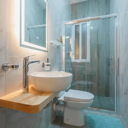 Girna - Entire 3br Ground Floor Charming Lägenhet Mellieħa