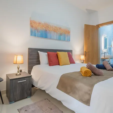 Apartamento Girna - Entire 3br Ground Floor Charming