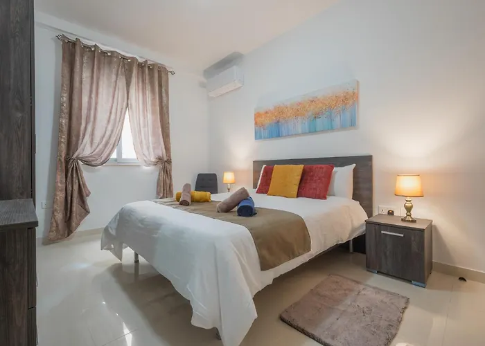 公寓 Girna - Entire 3br Ground Floor Charming 梅利哈