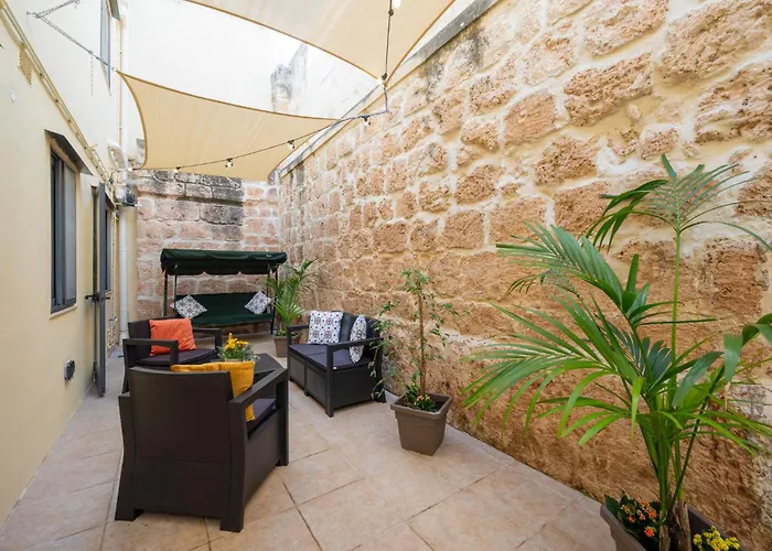 公寓 Girna - Entire 3br Ground Floor Charming 梅利哈